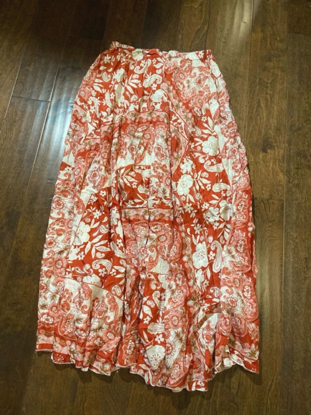 Johnny Was 100% silk floral paisley patterns boho SZ M red/ivory